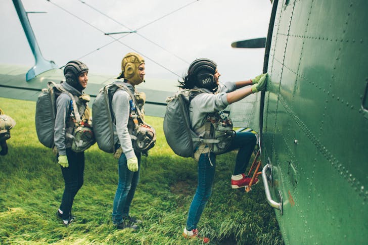 How old do you have to be to go skydiving?