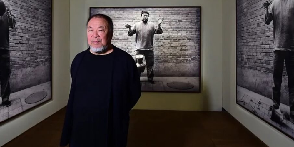 Ai Weiwei's ‘Porcelain Cube’ Shattered at Italian Exhibition