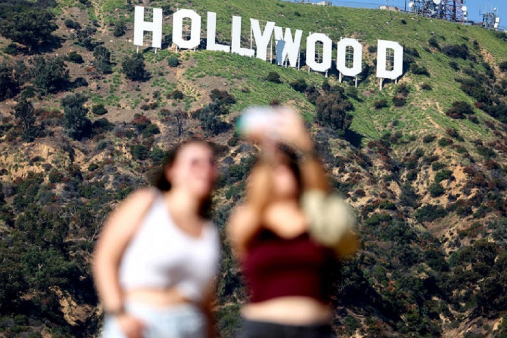 Can expanding the Hollywood tax credit save California’s film industry?